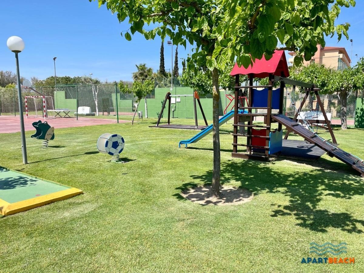 Apartbeach Los Juncos Residencial Piscinas Y Petanca La Pineda Exteriör bild