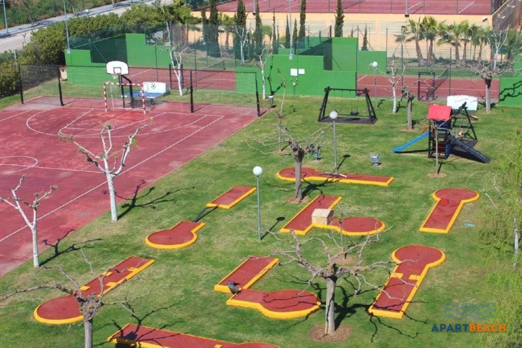 Apartbeach Los Juncos Residencial Piscinas Y Petanca La Pineda Exteriör bild