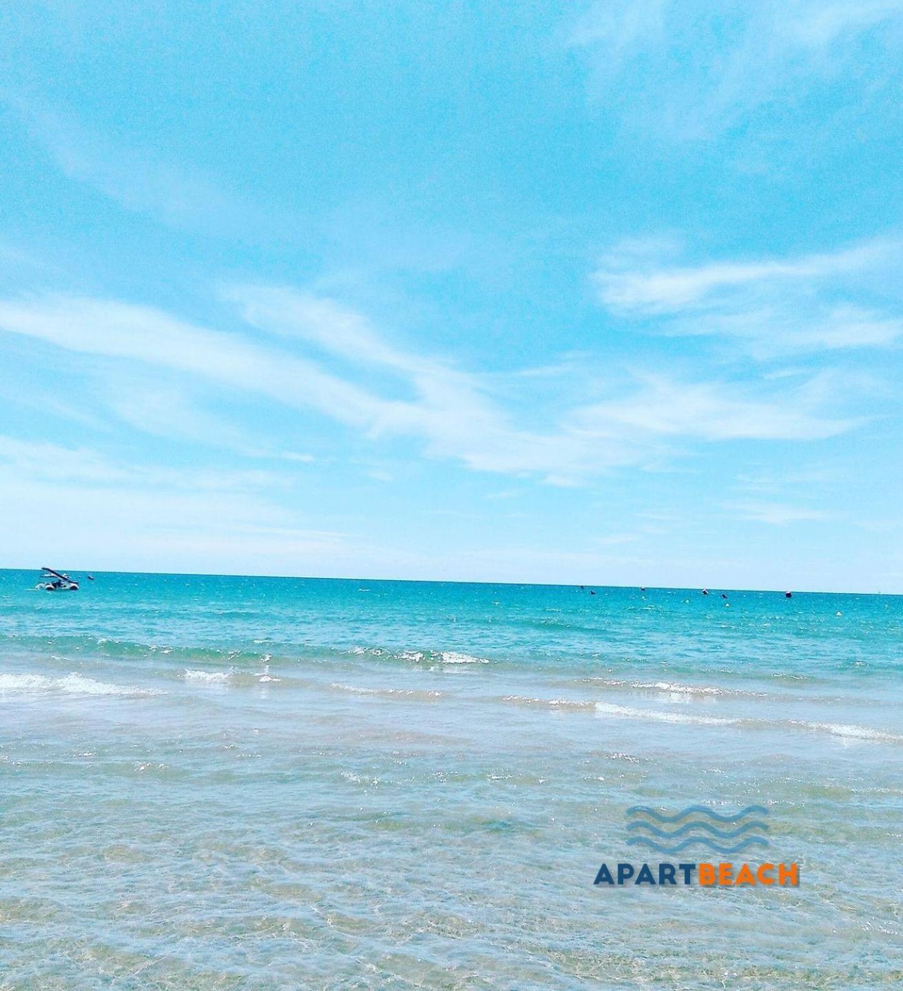 Apartbeach Los Juncos Residencial Piscinas Y Petanca La Pineda Exteriör bild